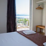Hotel Milton 2*