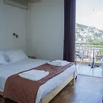 Hotel Milton 2*