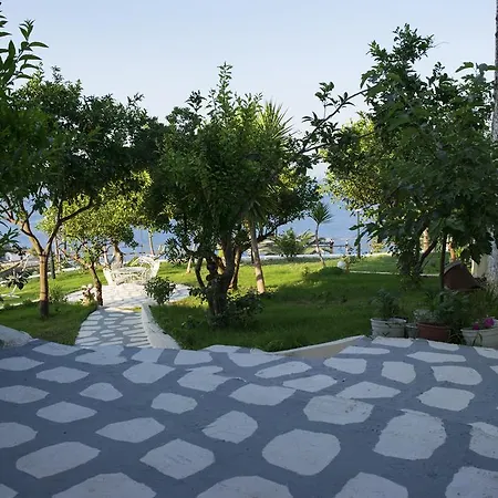 Milton Mavrovoúnion