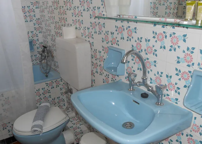 Milton 2* Mavrovouni (Laconia)