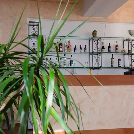 Milton Hotel