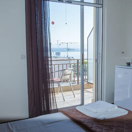 Отель Milton Mavrovouni (Laconia)