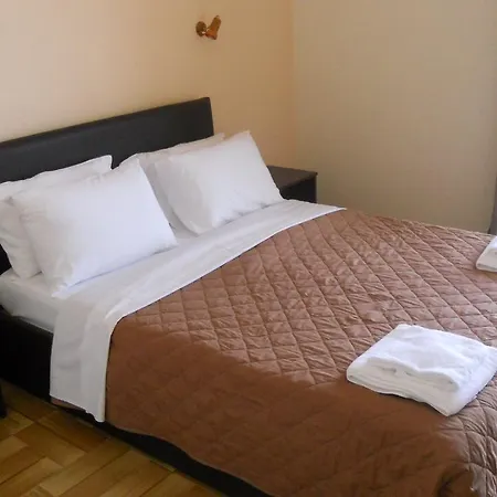 Hotel Milton 2*