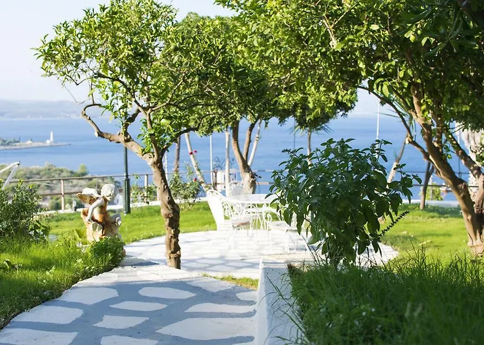 Milton 2* Mavrovoúnion