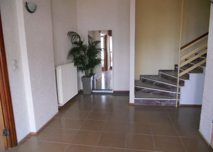 Milton Mavrovoúnion